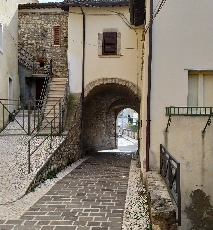 Chiesa Della Madonna Dei Mozzapiedi-Morro Reatino必去景点