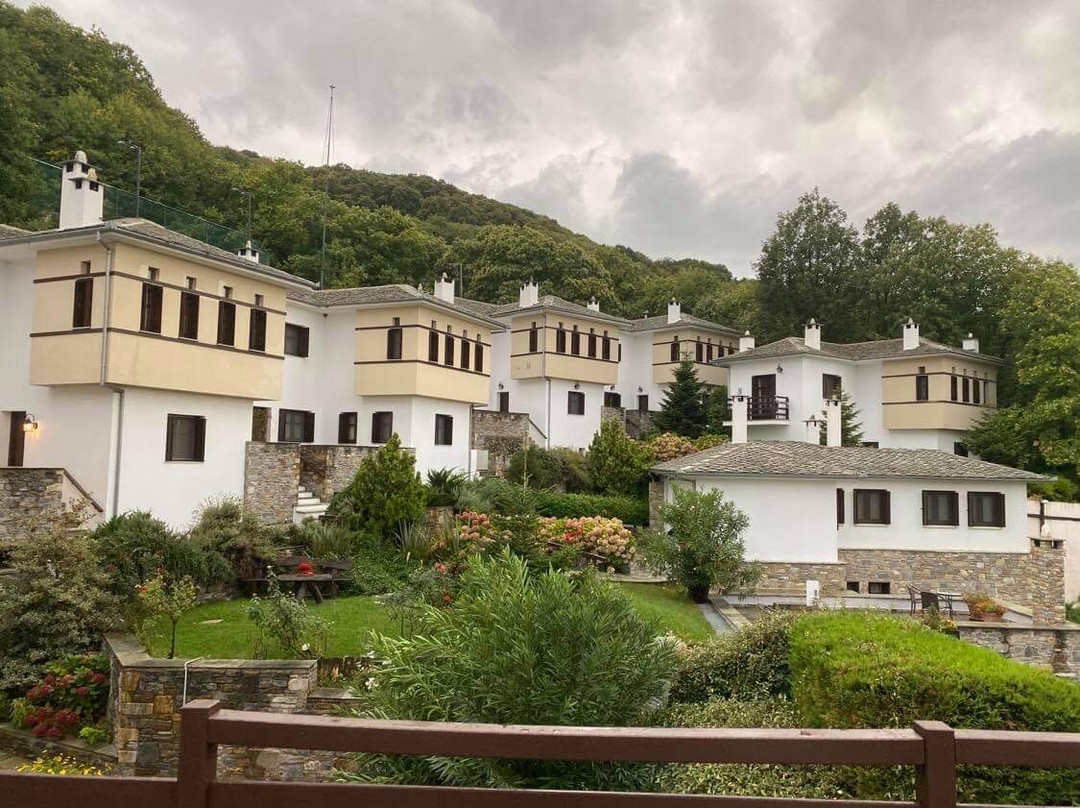 12 Months Luxury Resort主图