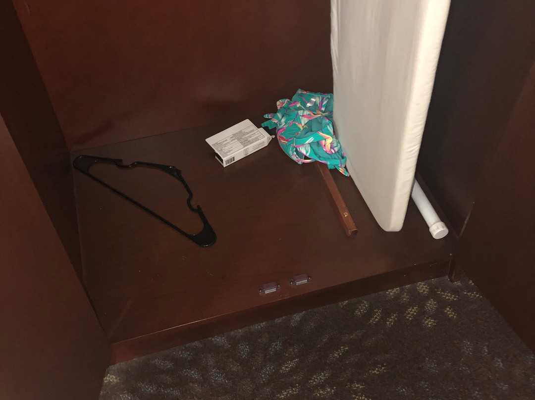 Comfort Inn & Suites主图