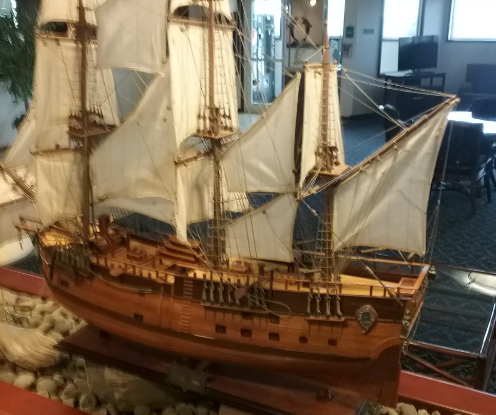 海洋海岸旅馆&套房酒店主图