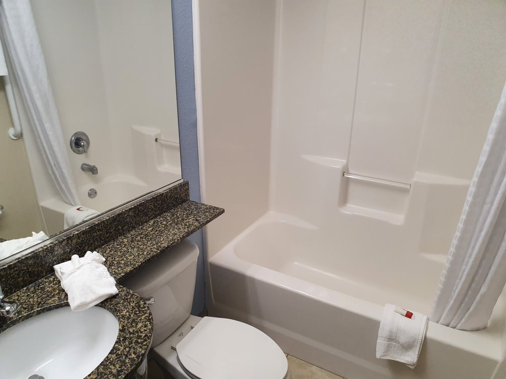 春山 / 威基沃奇温德姆麦克洛特-加龙省套房酒店主图