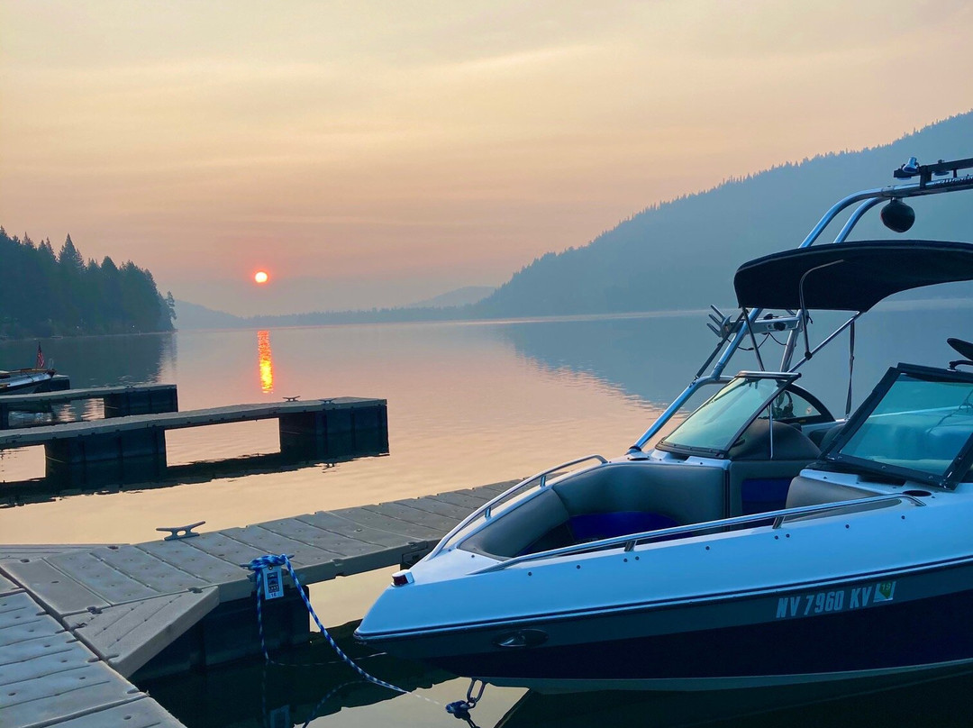 Donner Lake Village主图