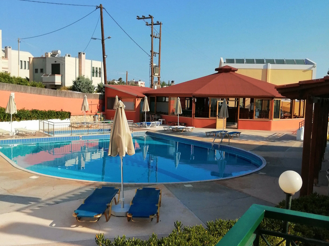 Camari Garden Hotel Apartments主图