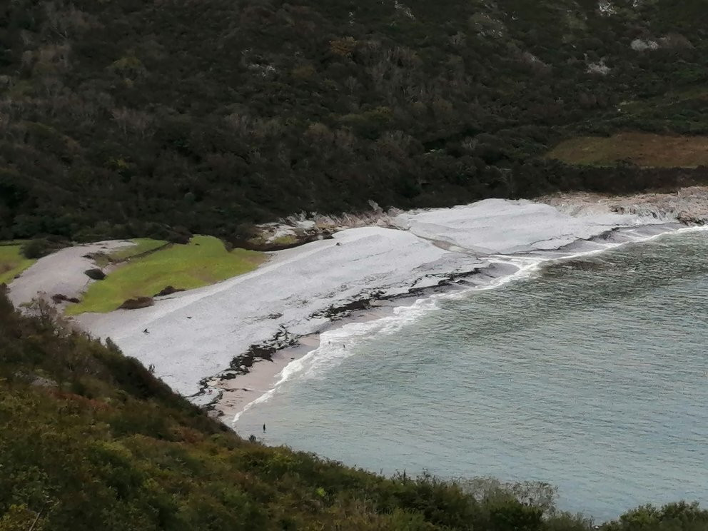 Pwlldu Bay Beach景点图片