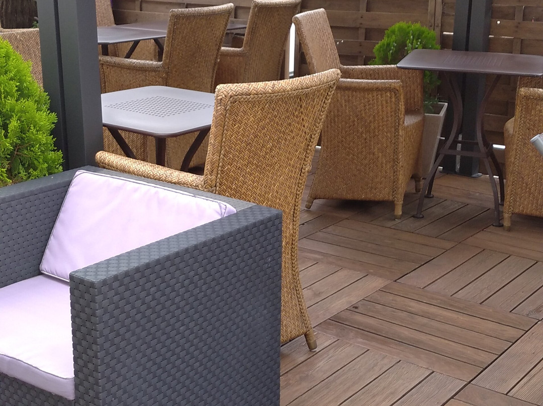 诺曼底酒店主图