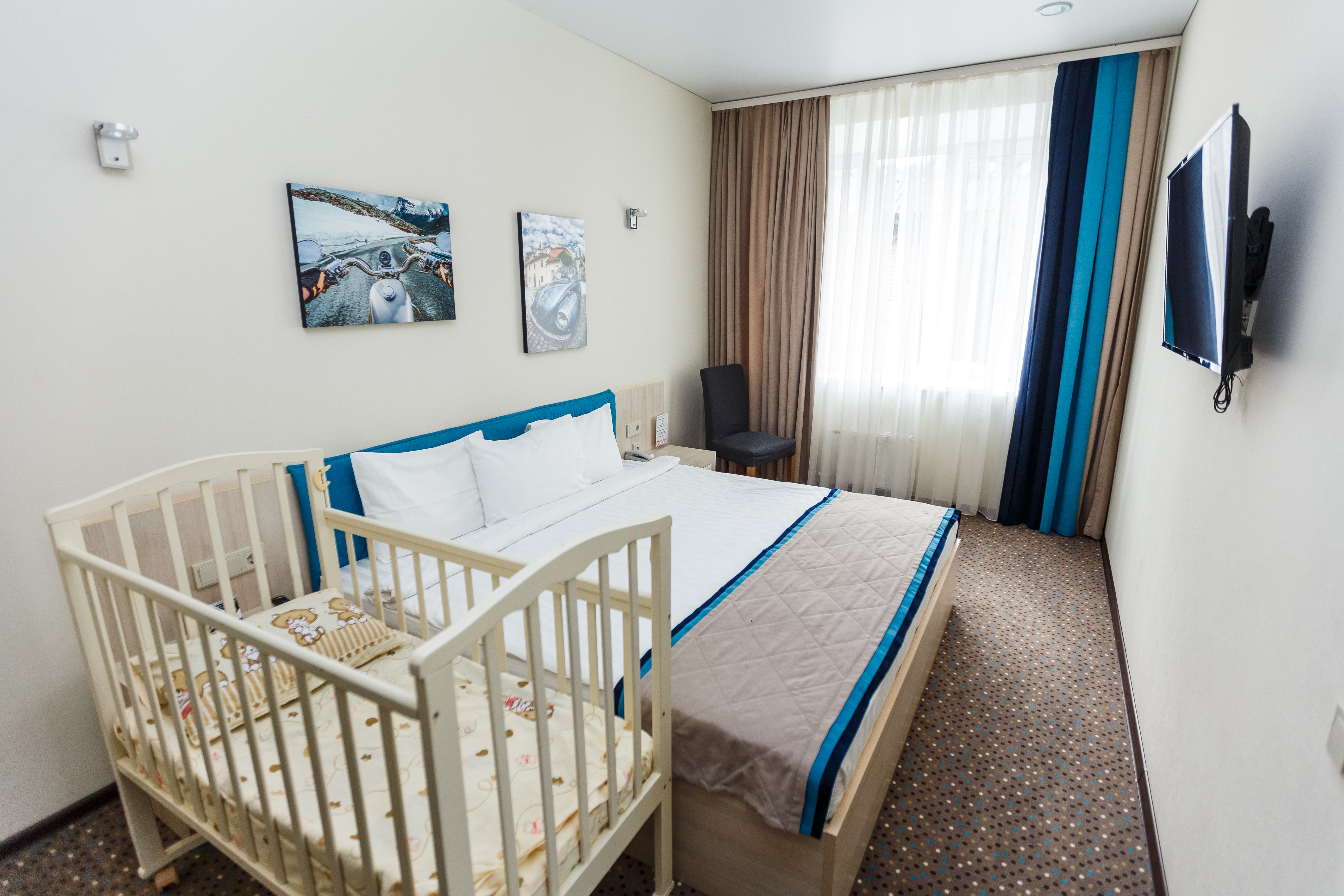 Hotel Berg Haus-官方