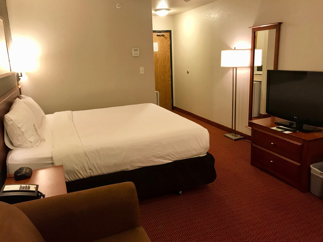 Super 8 by Wyndham Drayton Valley主图