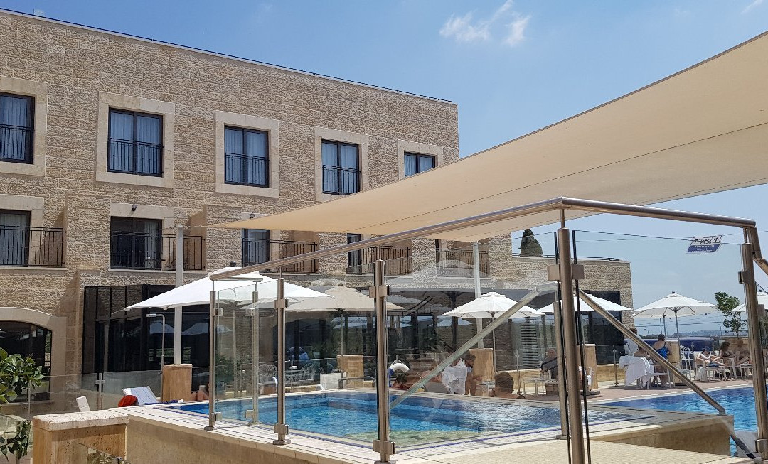 Edmond Rosh Pina Hotel主图