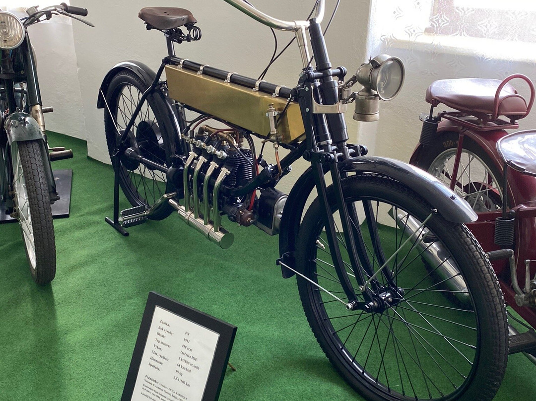 Muzeum historických motocyklů-Becov nad Teplou必去景点