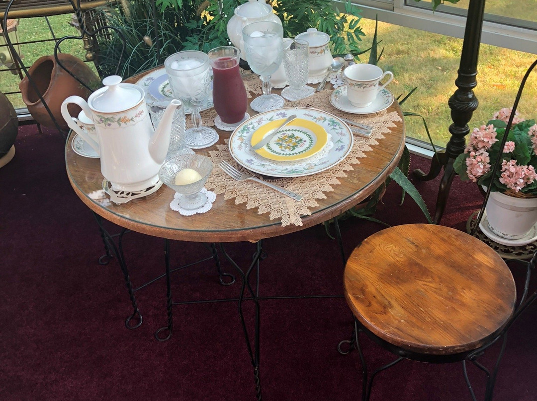 The Dempsey Manor B&B主图