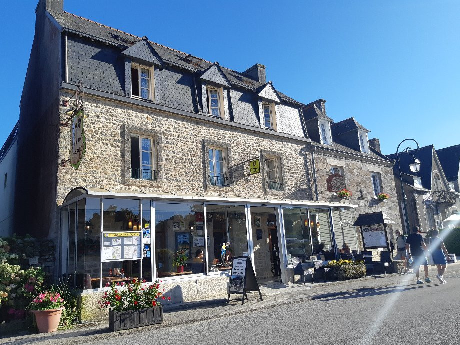 Logis Hôtel Rest. le Prieuré主图