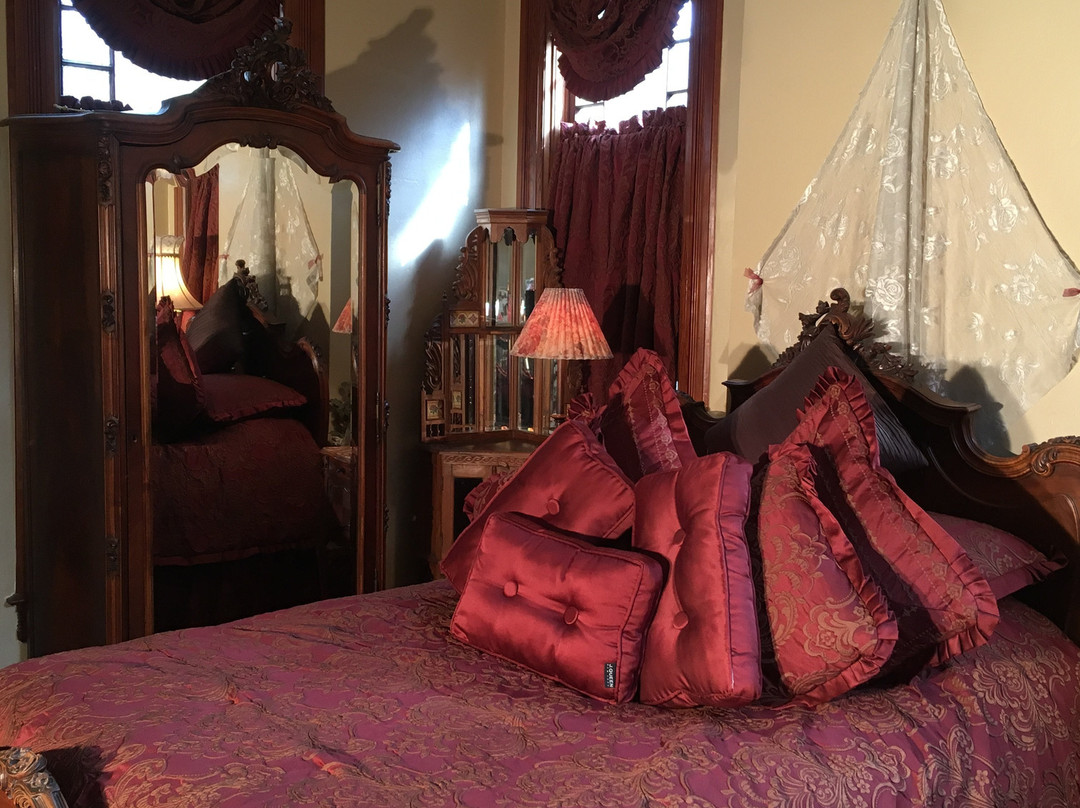 1884 Wildwood Bed and Breakfast Inn主图