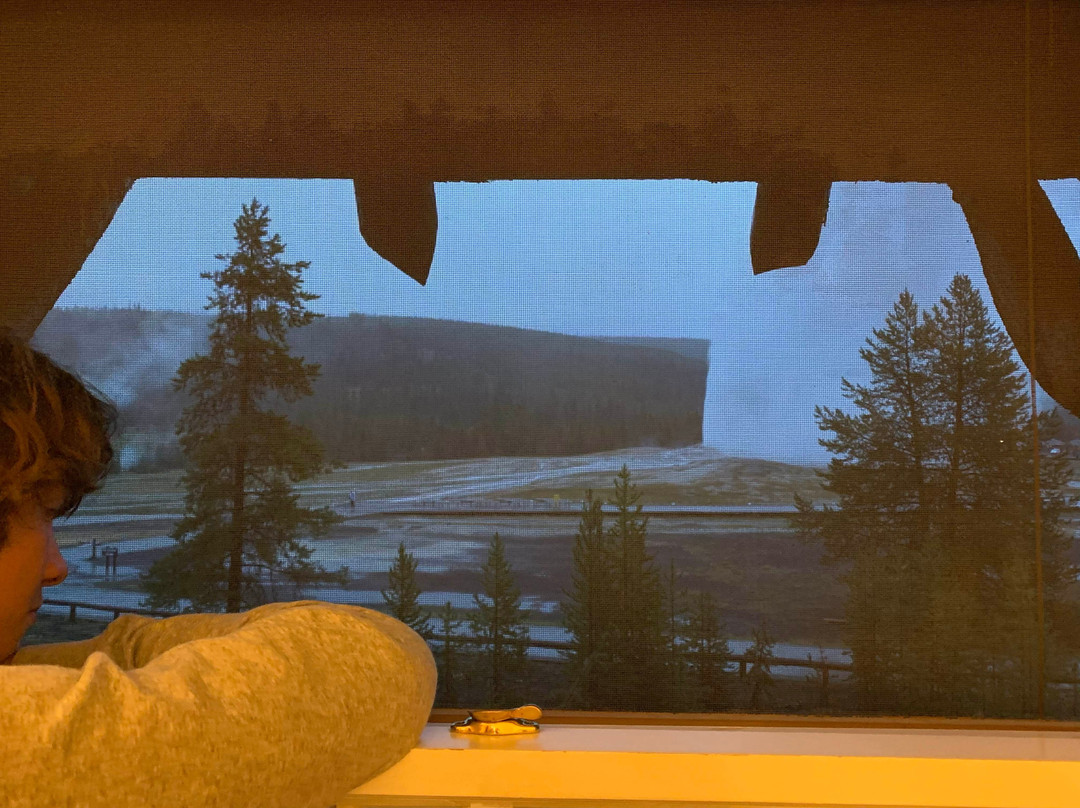 老忠实客栈主图