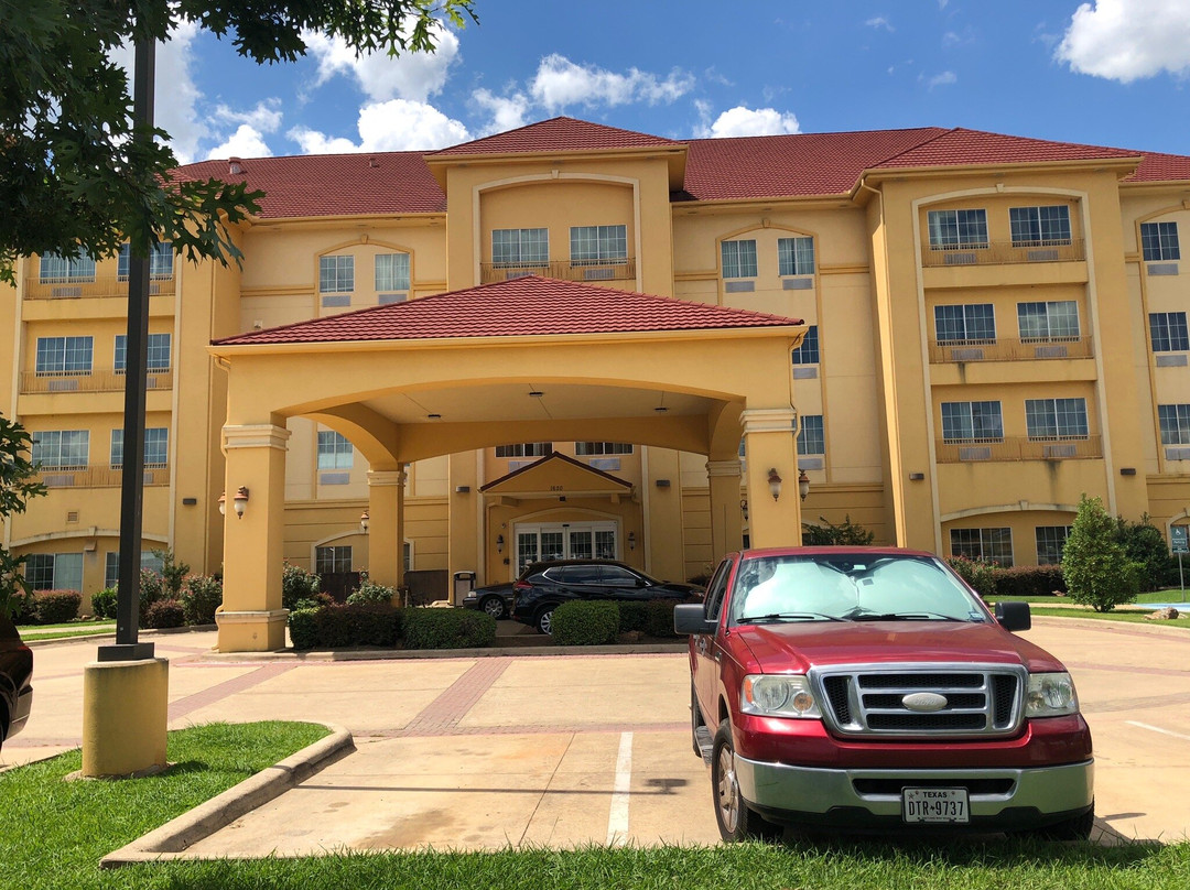 La Quinta Inn & Suites by Wyndham Mt. Pleasant主图