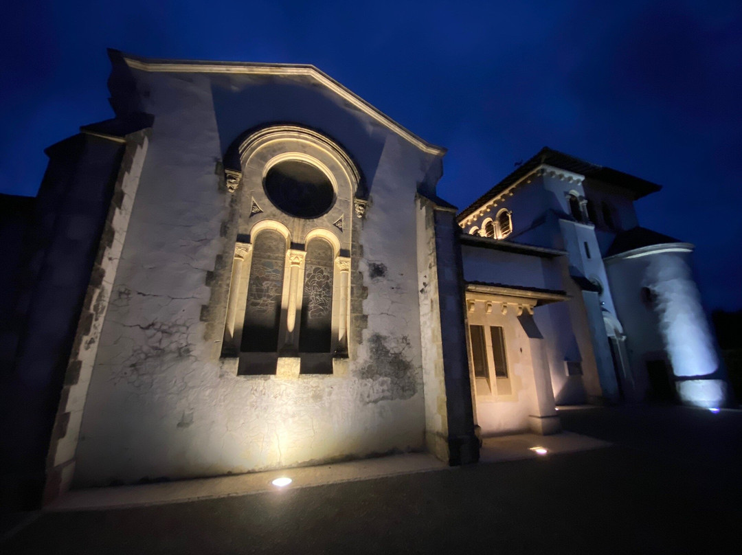 Eglise romane de san Server景点图片