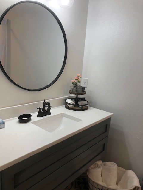 Waterfront Hotel主图