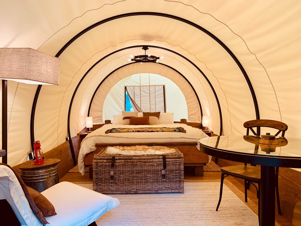 Iron Horse Motorcycle Lodge主图