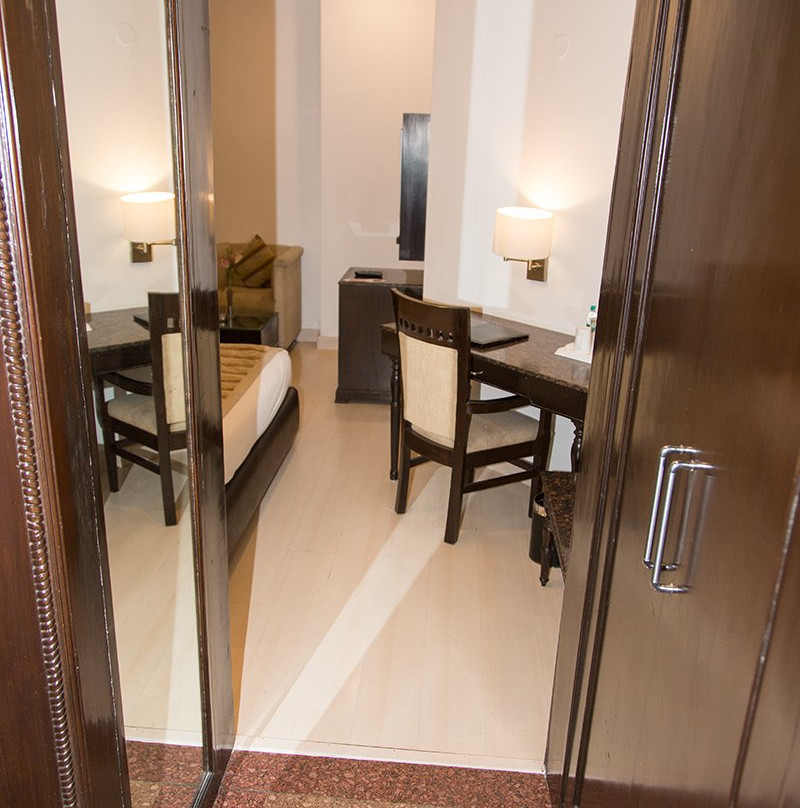 Hotel Shanti Palace主图