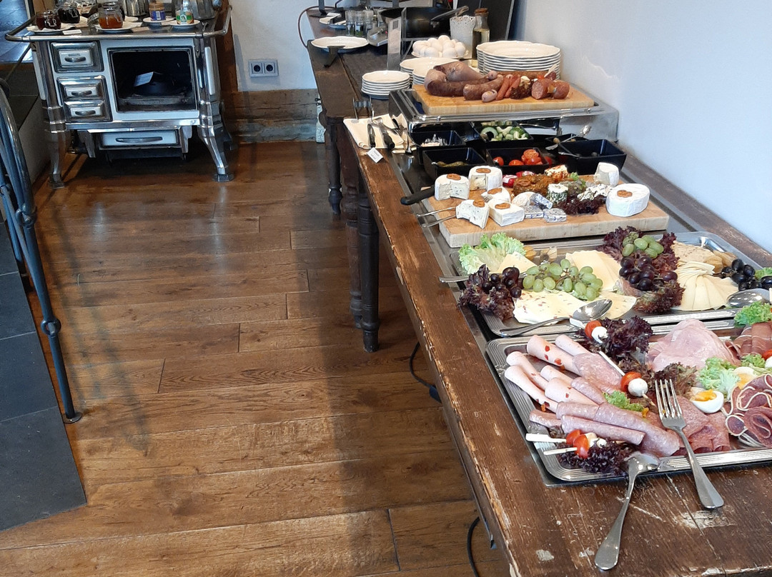 希彻勒阿尔特酒店主图