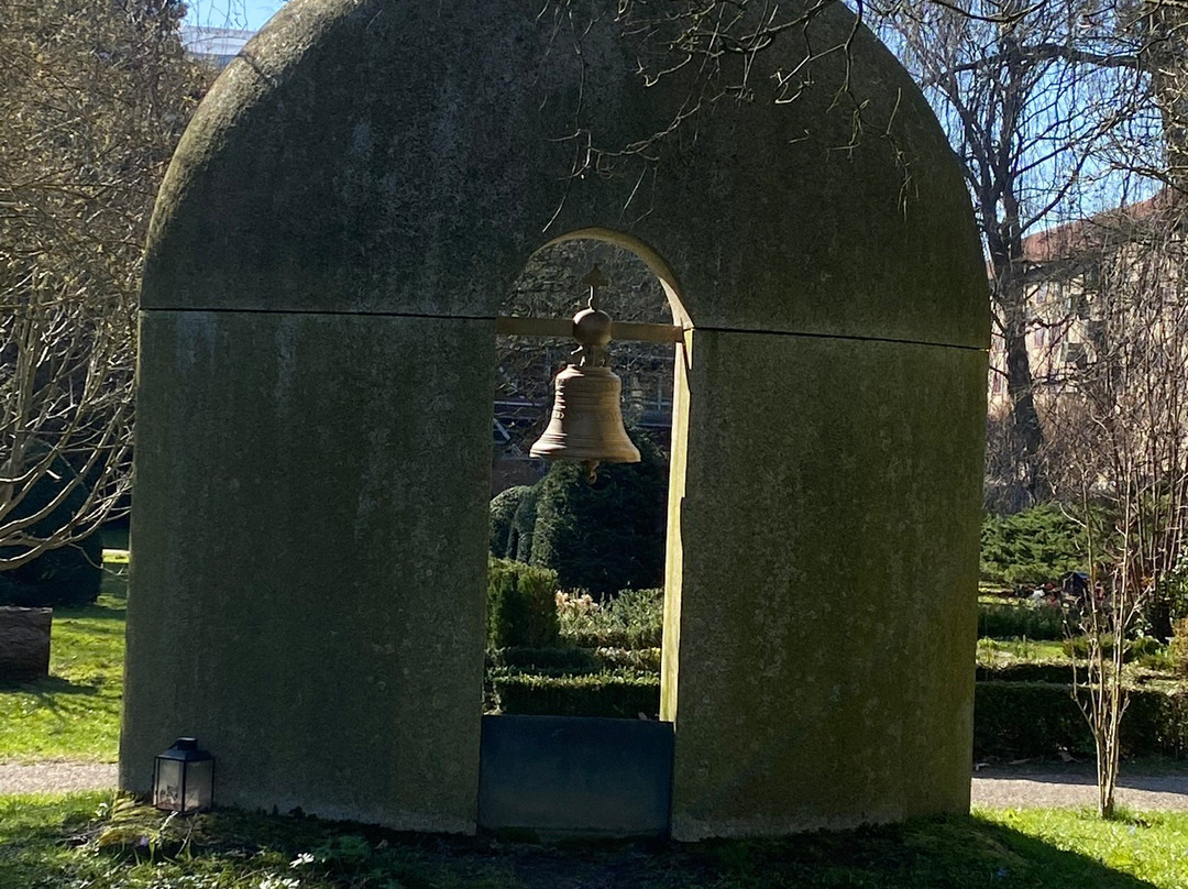 Bispebjerg Cemetery景点图片