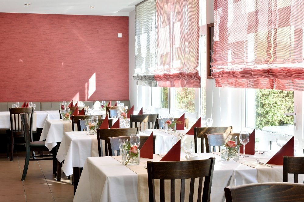 多米希尔酒店主图