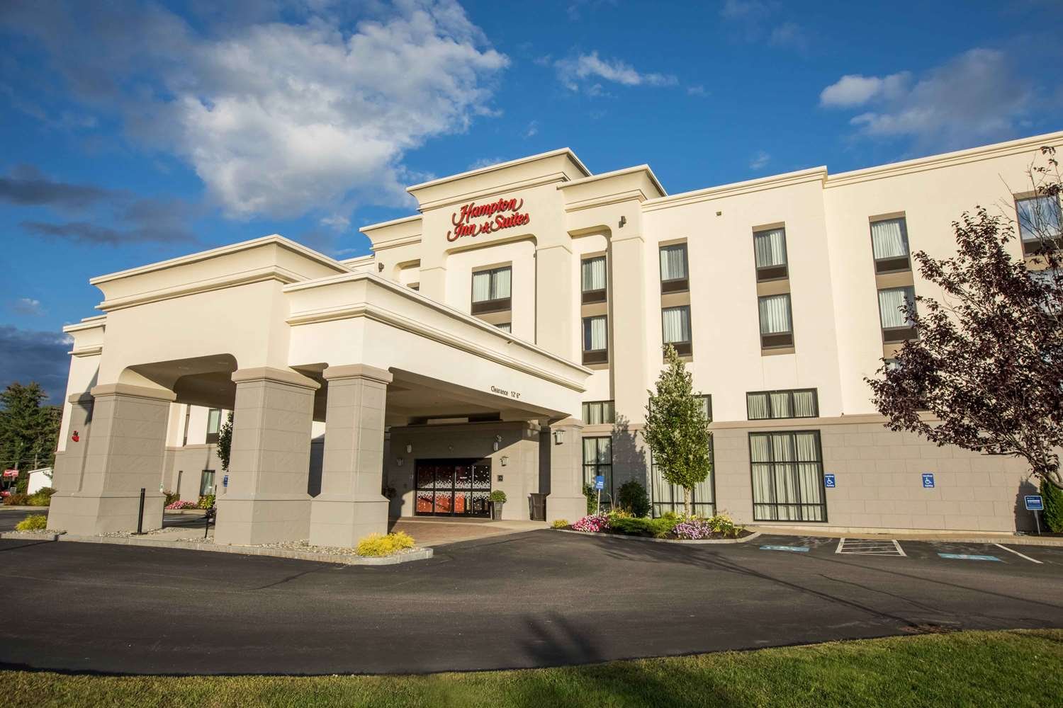 Hampton Inn & Suites Tilton-官方