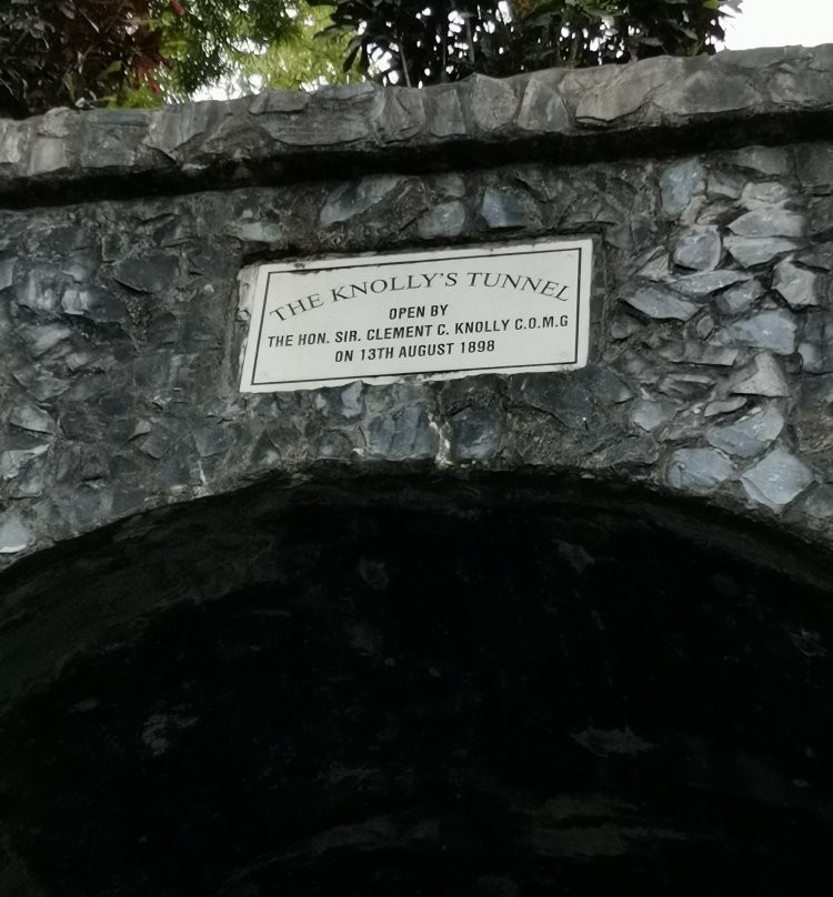 Knolley's Tunnel-Tabaquite必去景点