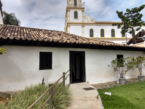 Museu Anhangüera e Casarão Monsenhor Paulo Florêncio da Silveira Camargo-桑塔纳德巴纳伊巴必去景点