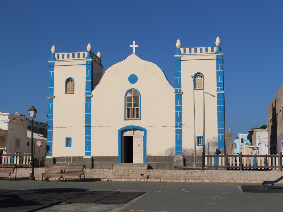 Igreja De Santa Isabel景点图片