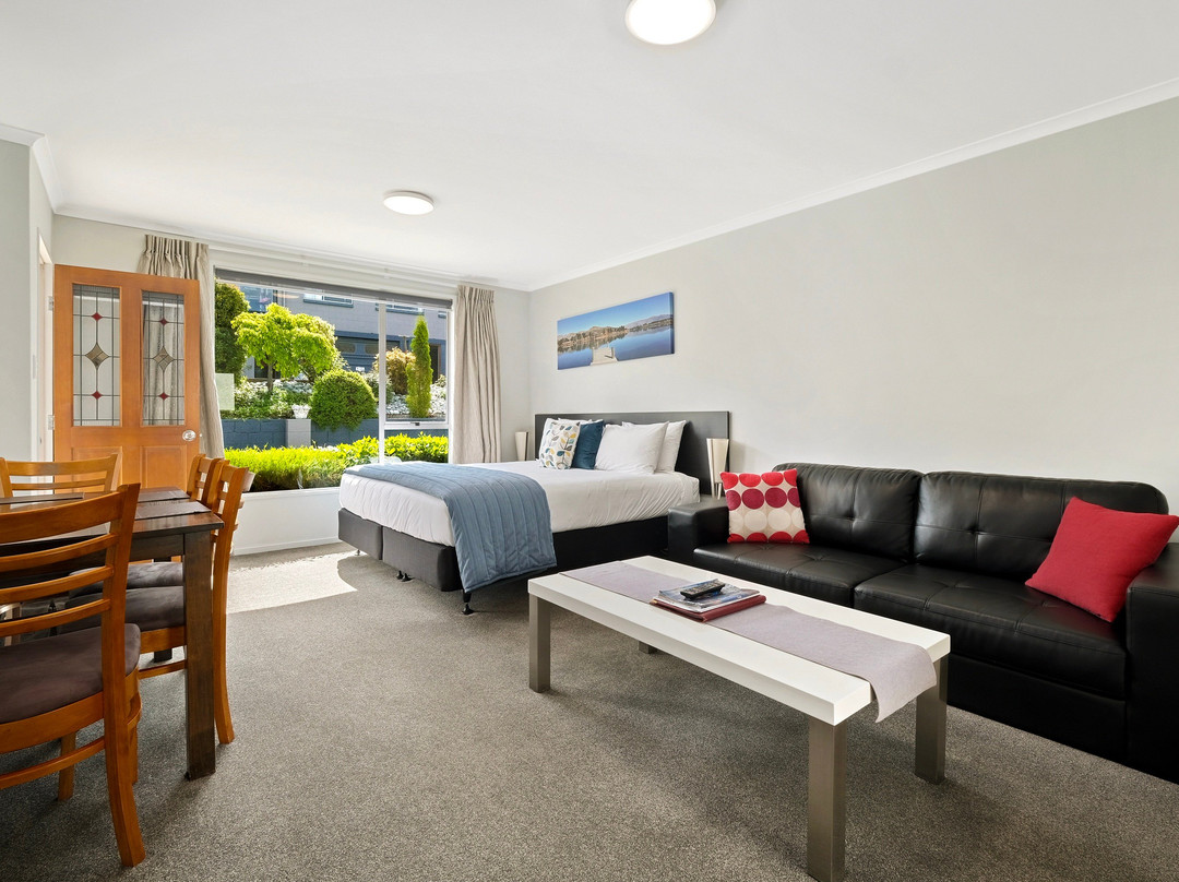 中门汽车旅馆主图