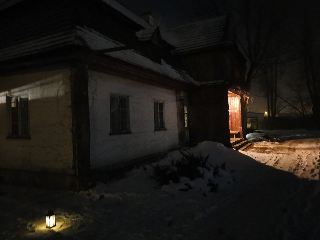 Dwor w Lopusznej-Lopuszna必去景点