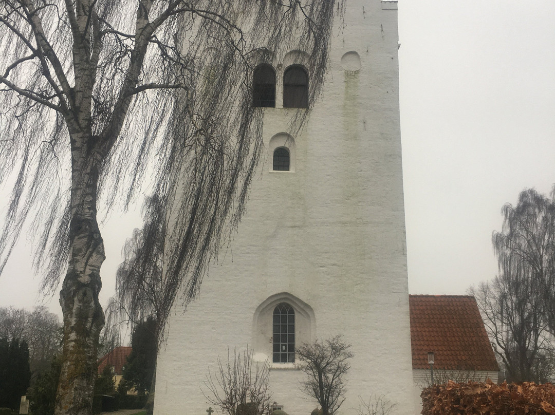 Egaa Kirke景点图片