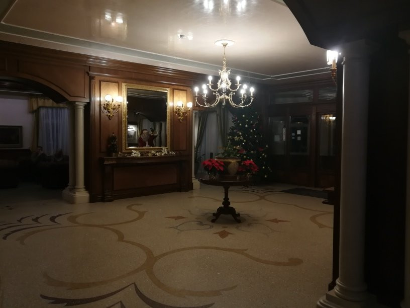 费斯塔冬宫酒店主图