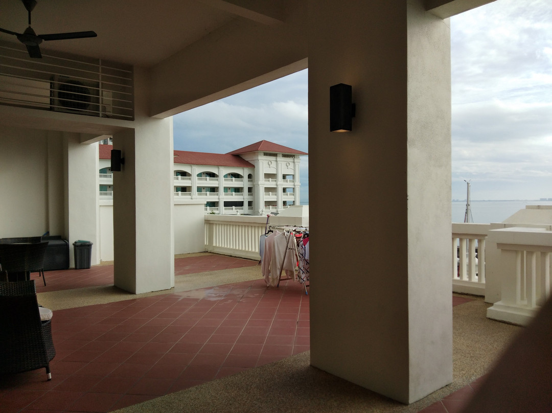 普罗佛里奥海峡码头公寓式酒店主图