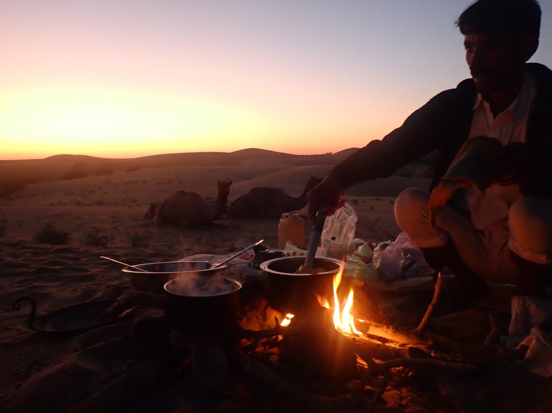 Lal Garh Desert Safari景点图片
