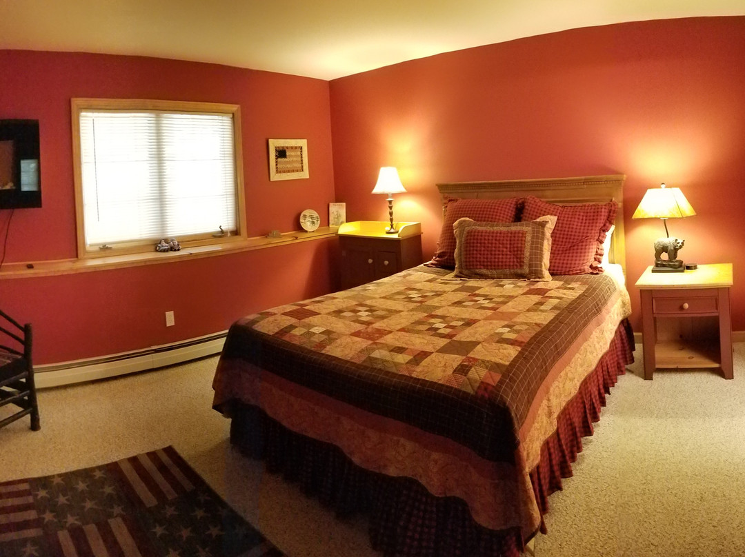 ​Cold Moon Farm主图