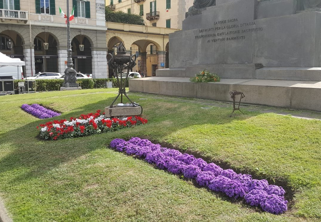 Monumento ai Caduti 1915-18 - “Rintocchi e Memorie”-萨沃纳必去景点
