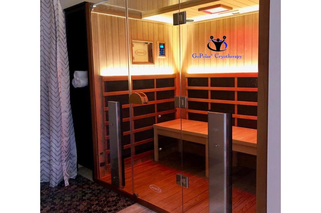 GoPolar Cryotherapy & Float Spa-Westmont必去景点