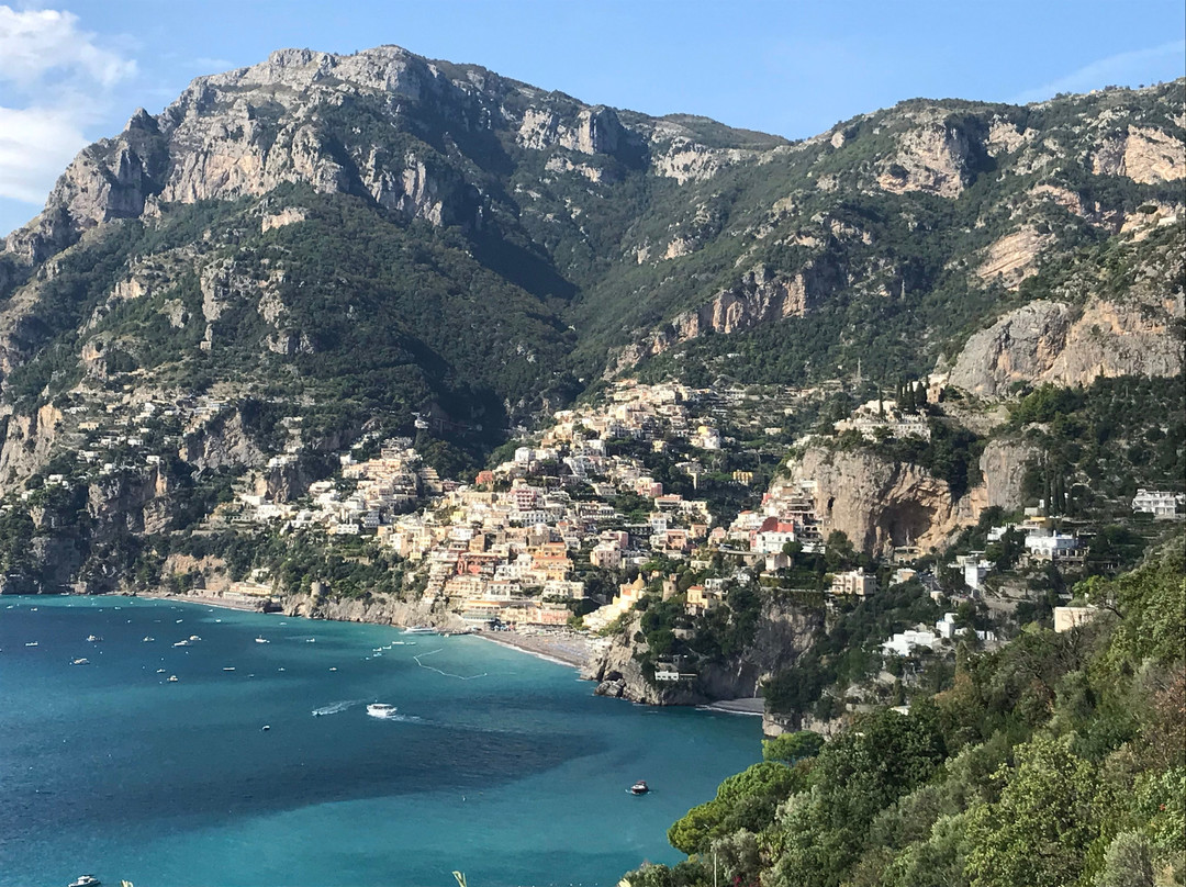 Blackbeard Limos-索伦托必去景点