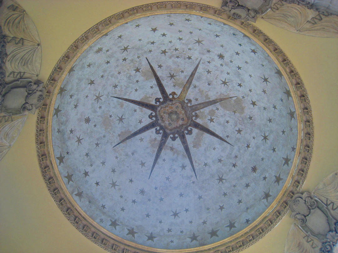 Portal of the Folded Wing-伯班克必去景点