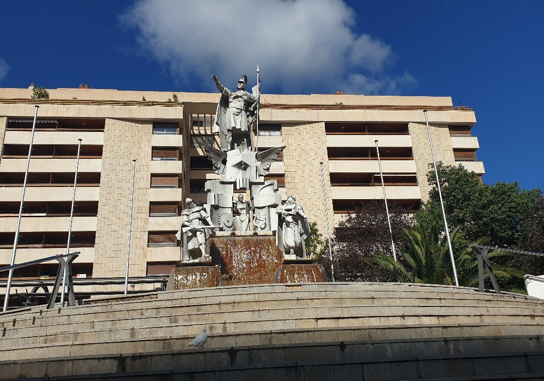 Monument a Sant Jordi景点图片