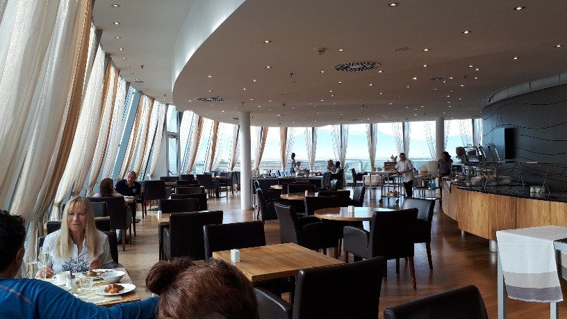 Four Points by Sheraton Panoramahaus Dornbirn-餐饮