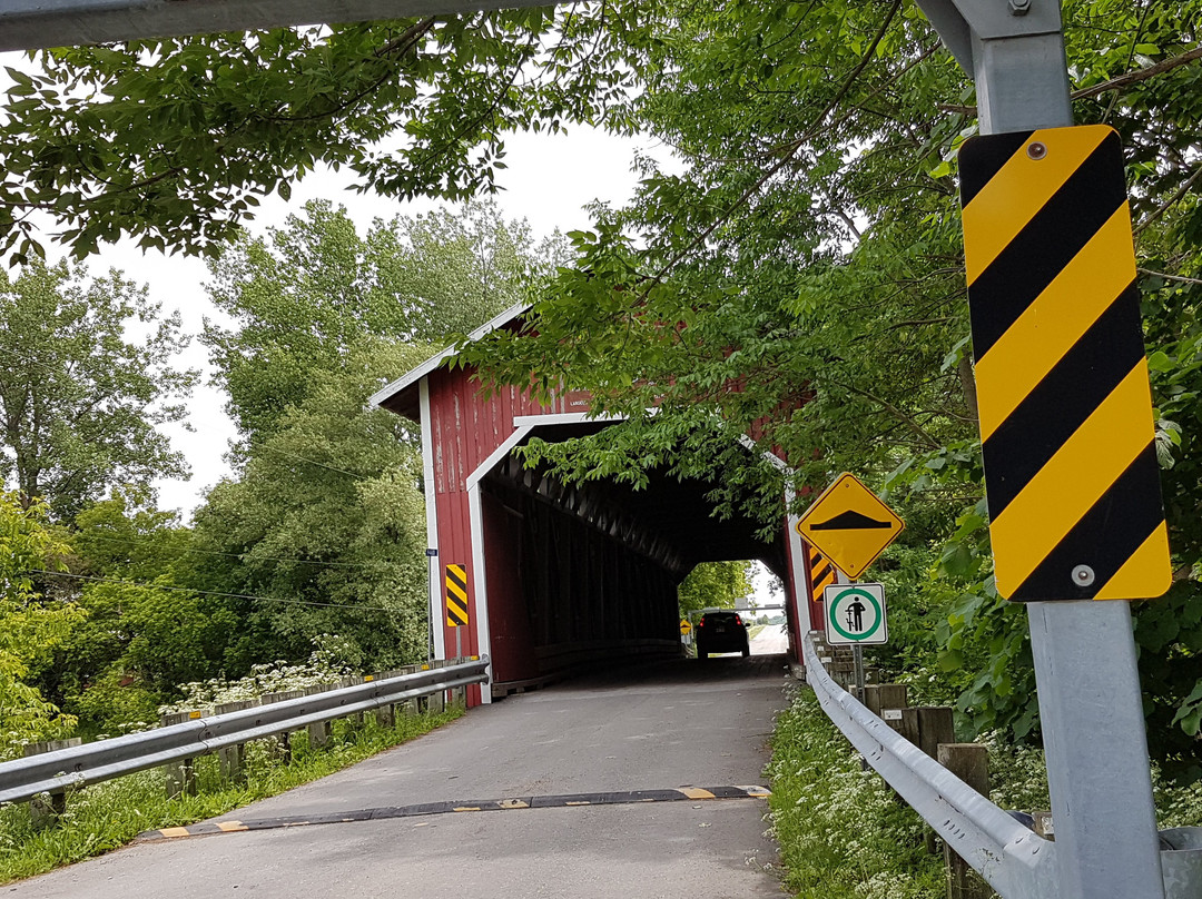 Pont couvert des Rivières景点图片