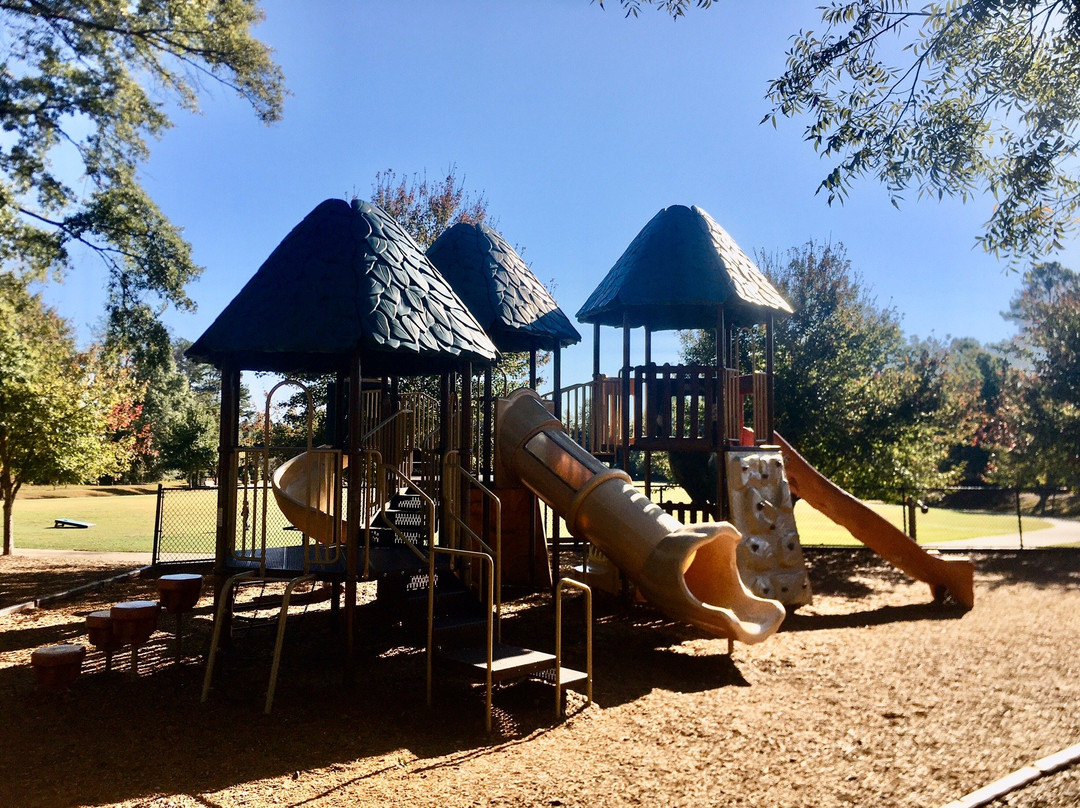 Cogburn Park & Arboretum-阿尔法利塔必去景点