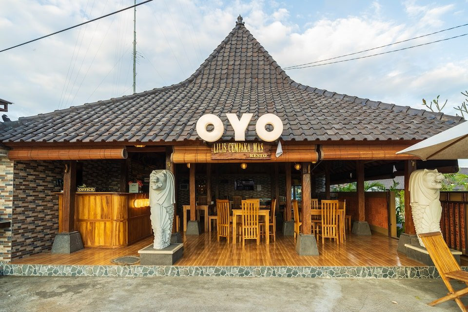 OYO 828 Lilis Cempaka Mas Guesthouse主图