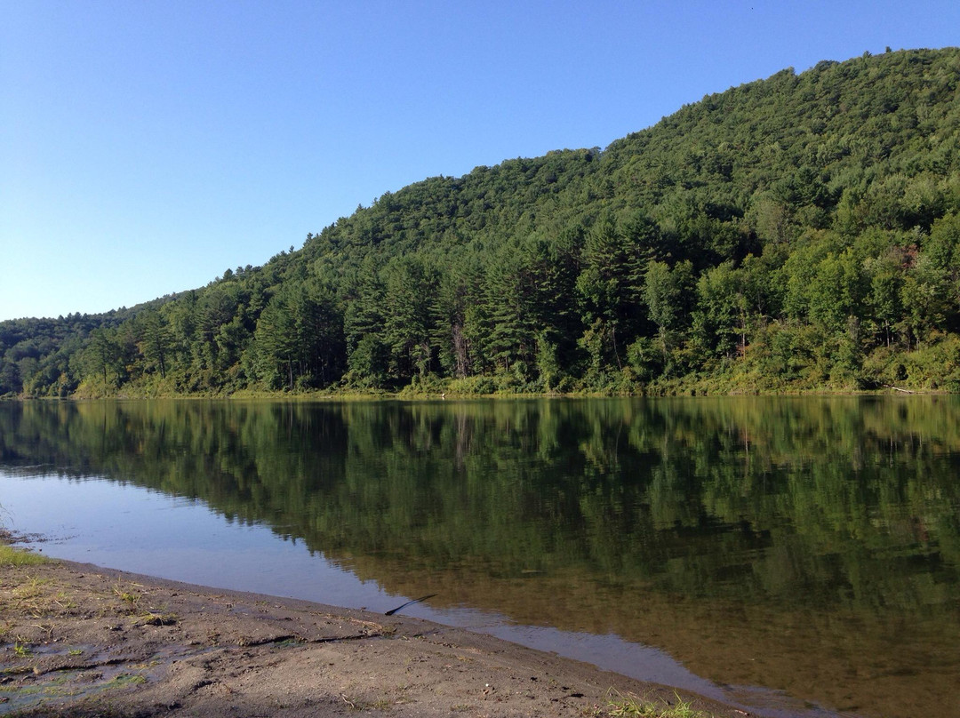 Hartland Four Corners旅游景点-North Hartland Lake