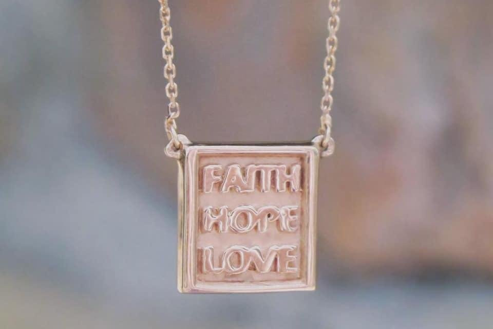 J. Gowen Jewelry Artistes-Comfort必去景点