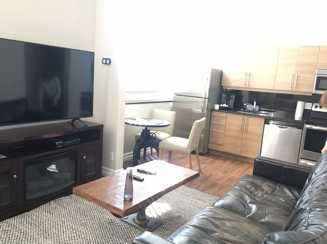 Western Hotel & Executive Suites主图