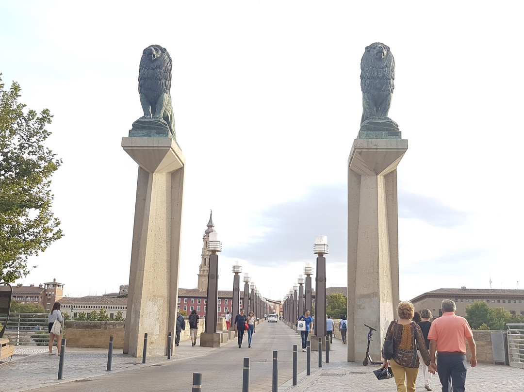 Puente de Piedra景点图片