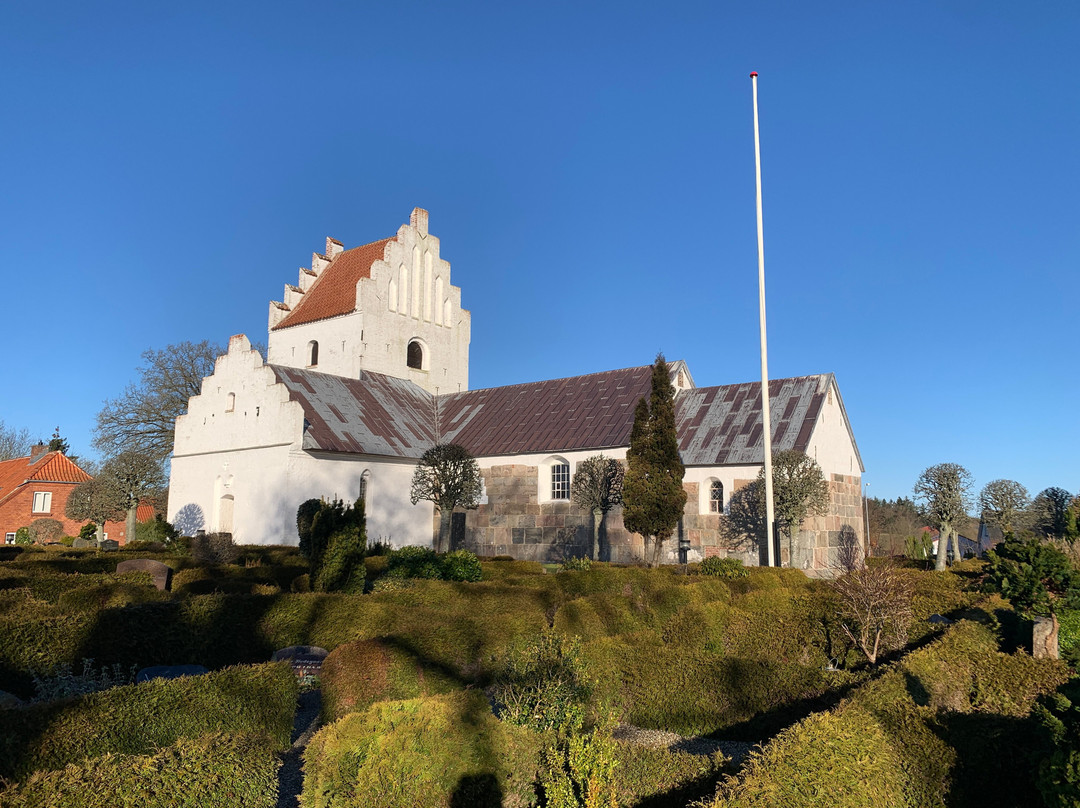 Hvornum Kirke景点图片